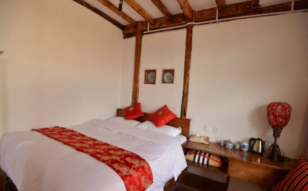 Лицзян: Qingyun Yard Stories From Afar Inn Lijiang