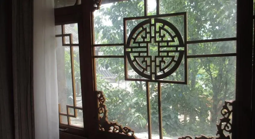 Лицзян: Qingyun Yard Stories From Afar Inn Lijiang