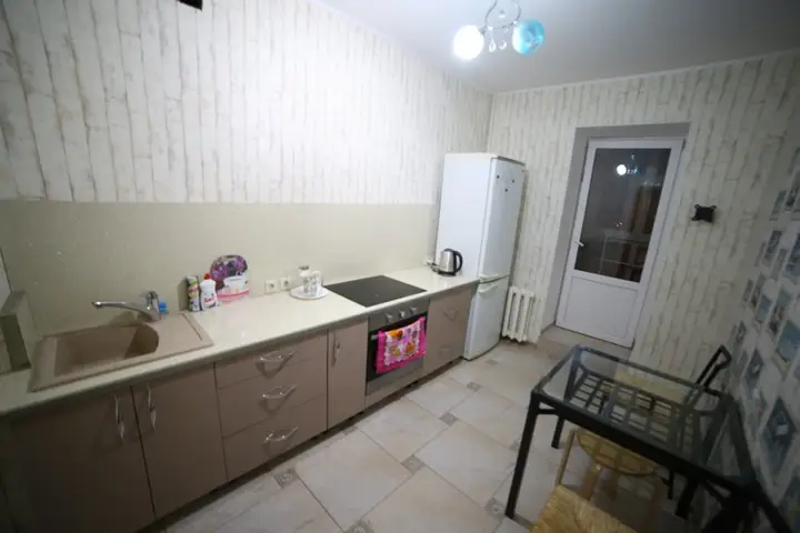 Уфа: Апартаменты Менделеева 128/1 Колосс