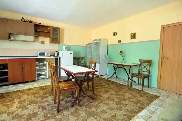 Витязево: Merkurij Guest House