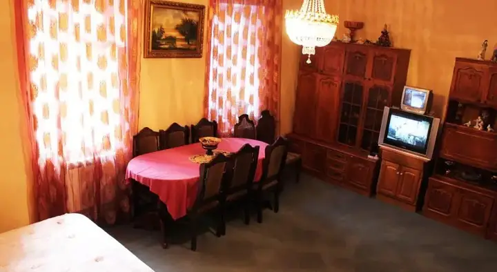 Ереван: Family Garden Guest House