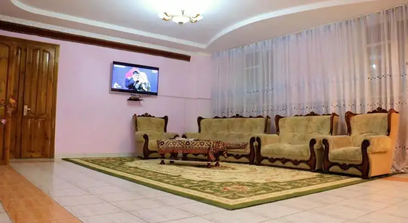 Нукус: Kizil Kum