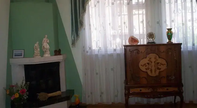 Ереван: House on Baghramyan Ave.
