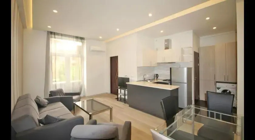 Ереван: Luxury Appartment at Abovyan street