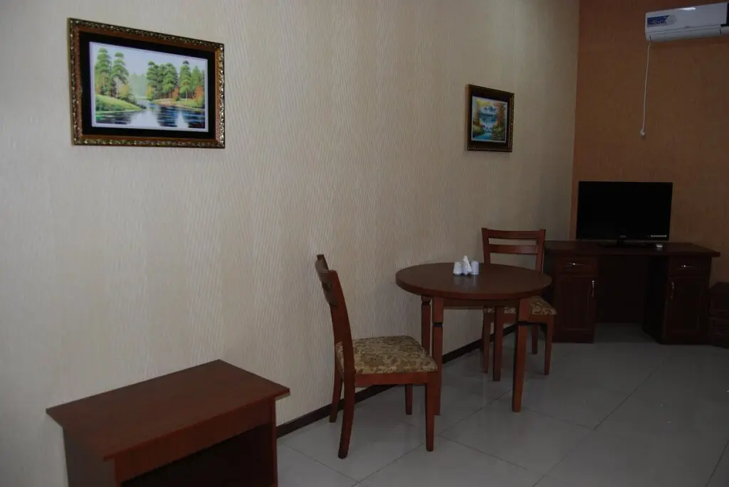 Ташкент: Al-Farobiy Hotel