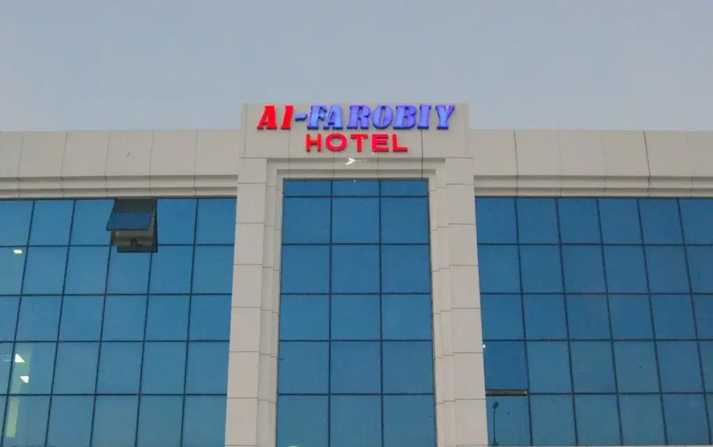 Ташкент: Al-Farobiy Hotel