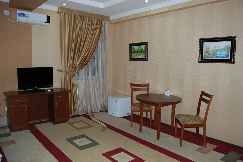 Ташкент: Al-Farobiy Hotel