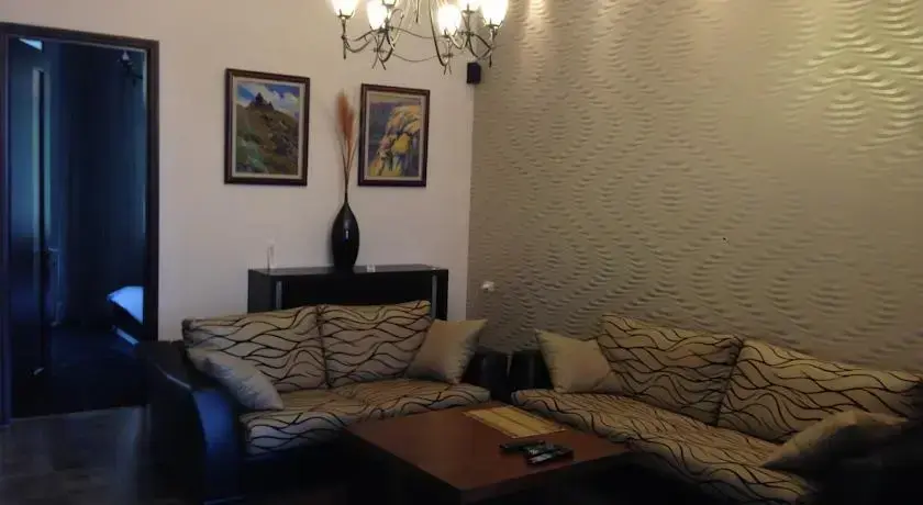 Ереван: FlatsInYerevan - Apartments on Hanrapetutyan Street