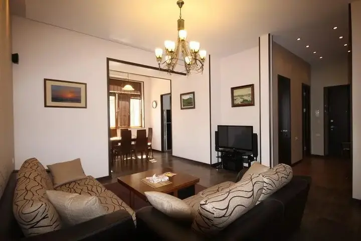 Ереван: FlatsInYerevan - Apartments on Hanrapetutyan Street