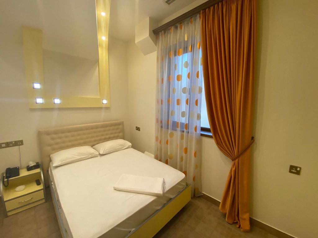 Amira Palace Hotel & Sauna — фото 1