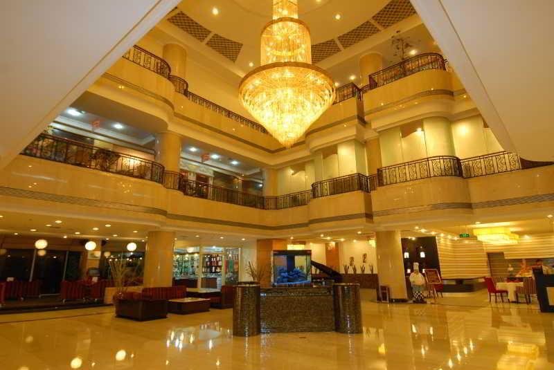 Куньмин: Mercure Hydro Majestic Kunming