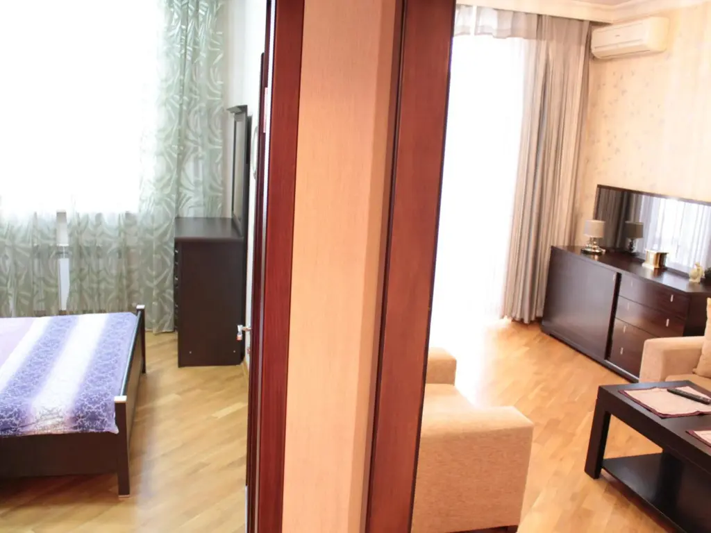 Баку: My sweet home on Gadzhibekova 105-119