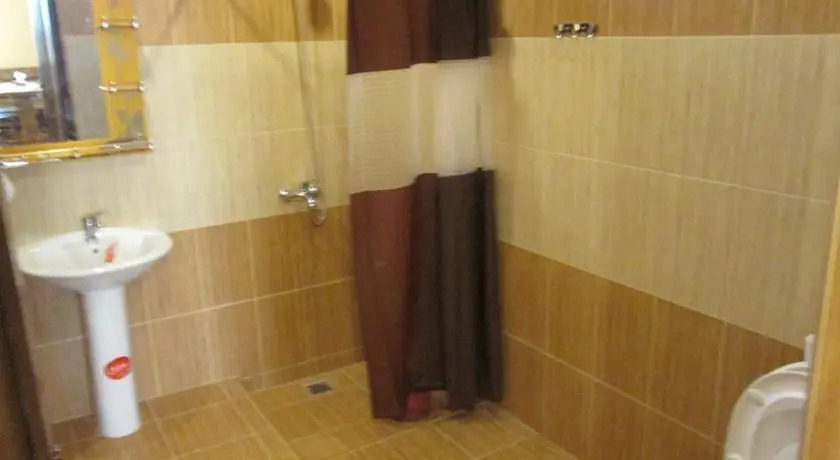 Ернджатап: Guest House Geghetsik