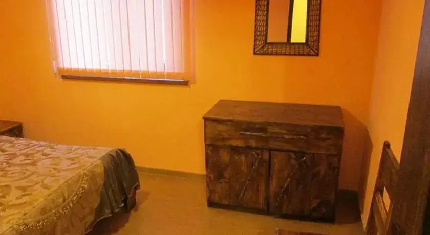 Ернджатап: Guest House Geghetsik