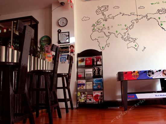 Лицзян: Grasshopper Youth Hostel Lijiang