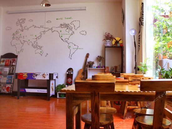 Лицзян: Grasshopper Youth Hostel Lijiang