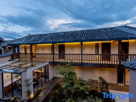 Лицзян: LiJiang ancient city. Yun Du Ru Chu Song dynasty aesthetics holiday courtyard