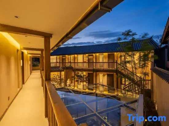 Лицзян: LiJiang ancient city. Yun Du Ru Chu Song dynasty aesthetics holiday courtyard