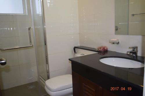 Гора Lavinia: 3B Regent Residencies