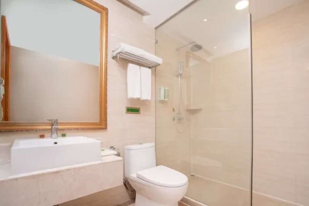 Тяньмэнь: Vienna International Hotel (Tianmen Wanda Plaza Donghu Branch)