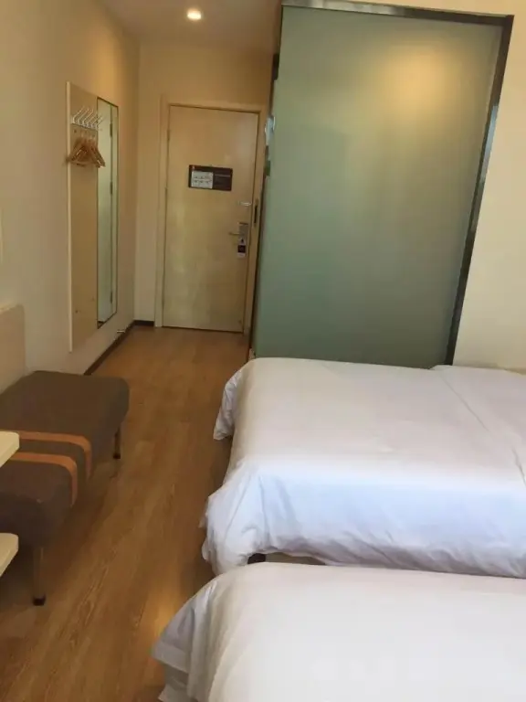 Чэндэ: Super 8 Hotel Chengde Fengning Xin Feng Lu