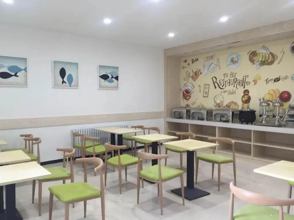 Чэндэ: Super 8 Hotel Chengde Fengning Xin Feng Lu