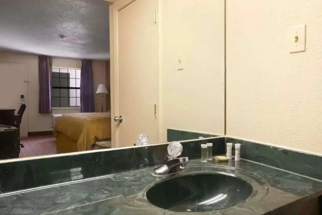 Пекин: Super 8 Hotel (Beijing Chengshousi Road)