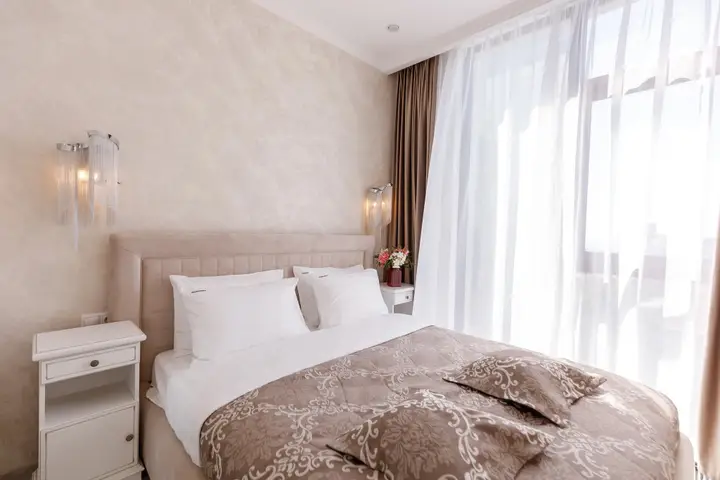 Сочи: Апартаменты Red Apartments Метрополь Олеандр