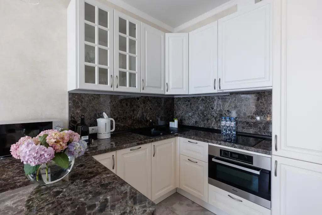 Сочи: Апартаменты Red Apartments Метрополь Олеандр