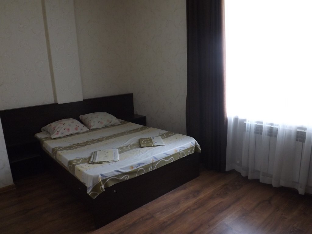 Витязево: Mikael Guest House