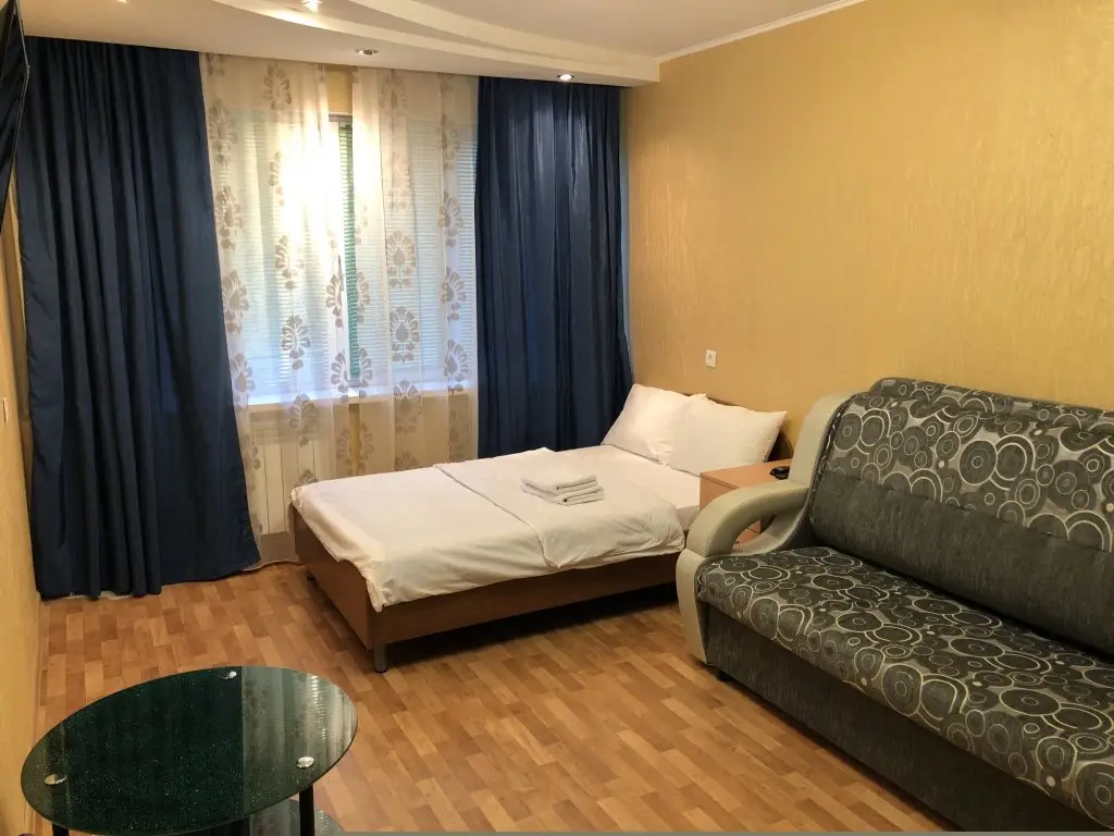 Новый Уренгой: Апартаменты МИР пр. Ленинградский