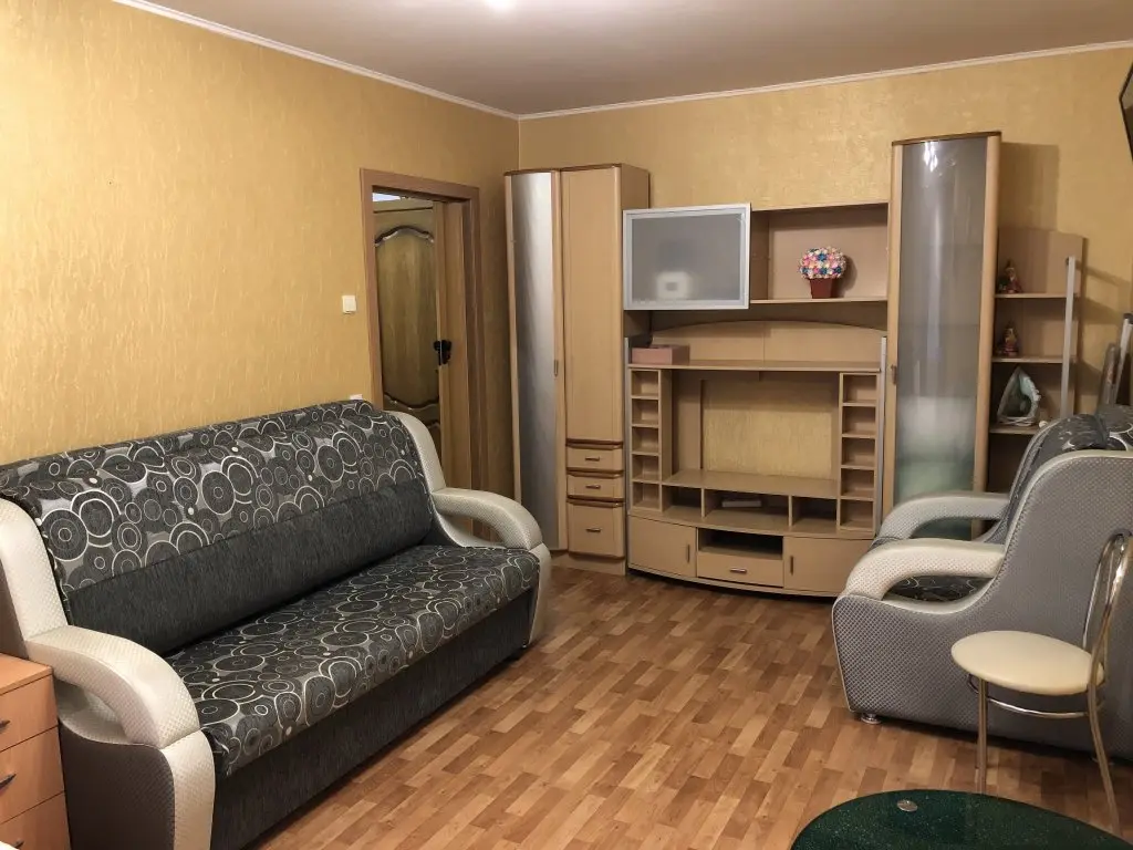 Новый Уренгой: Апартаменты МИР пр. Ленинградский