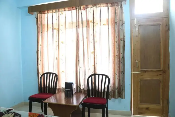 Манали: Suraj Cottage Manali