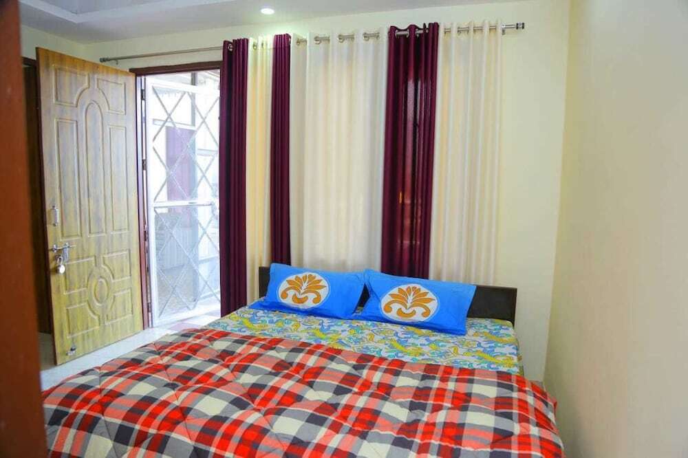 Ришикеш: Fully Equipped Apartment with Hill View