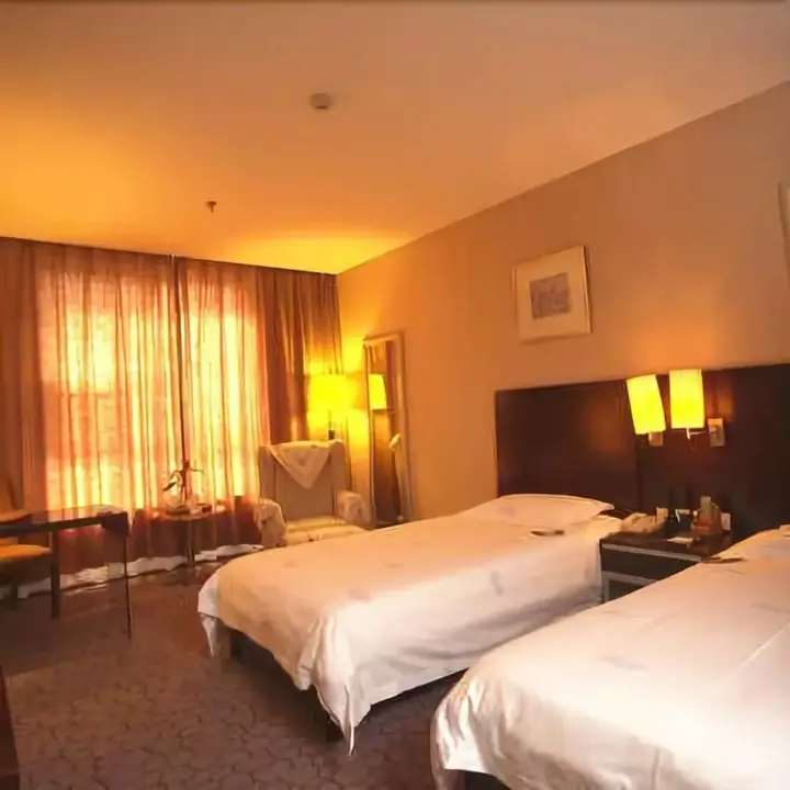 Цзиншань: Jinglun Hotel