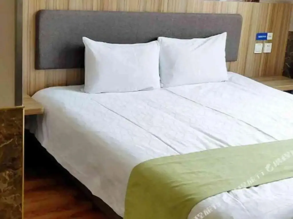 Синтай: Eaka 365 Hotel Pingxiang Zhonghua Road Branch