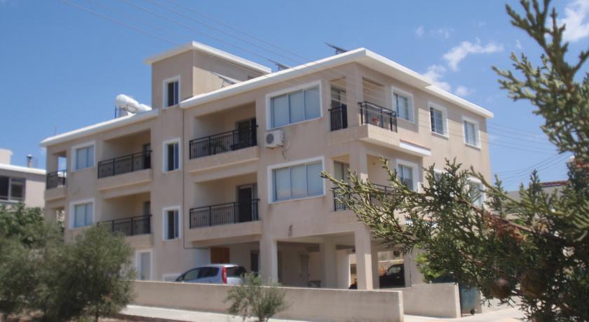 Эмпа: Marios Apartments