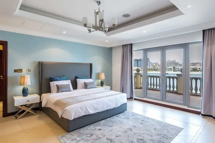 Дубай: Canal Cove Villa by Deluxe Holiday Homes