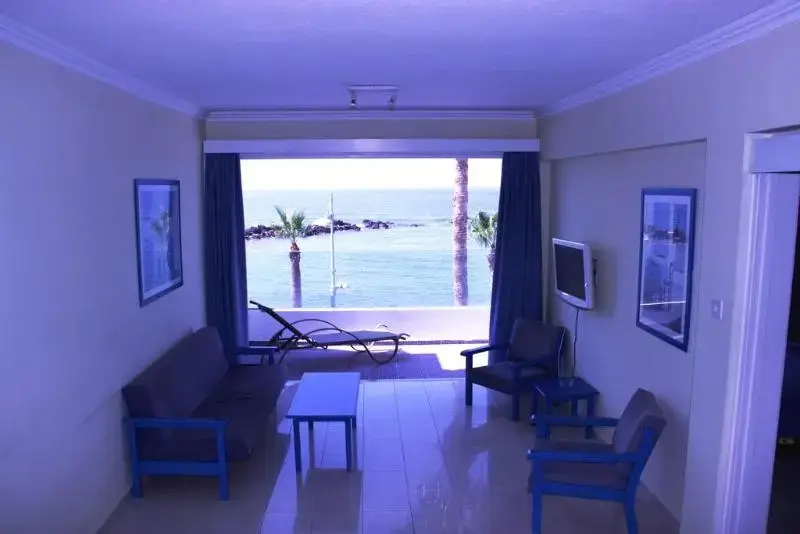 Пафос: Paphinia Hotel Apartments