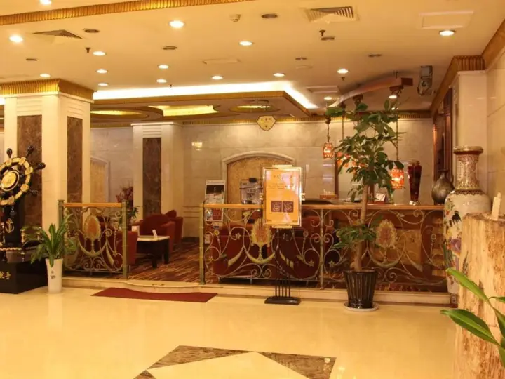 Циндао: Qingdao Sanfod Hotel