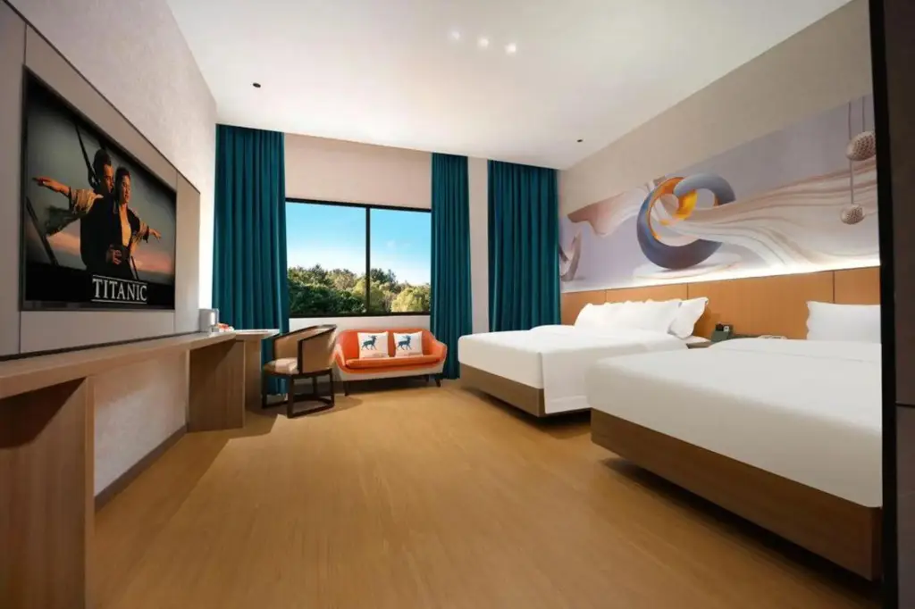 Панжихуа: Renhe Hotel (Panzhihua Renhe Square High-speed Railway Station)