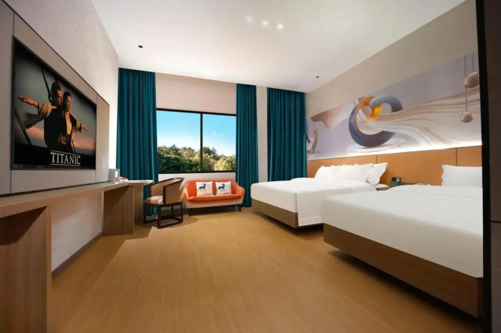 Панжихуа: Renhe Hotel (Panzhihua Renhe Square High-speed Railway Station)