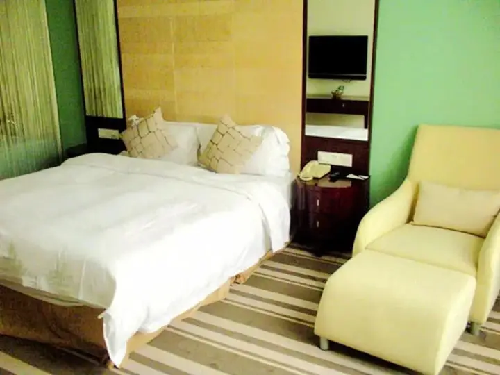 Уси: Yihe Harbor Hotel