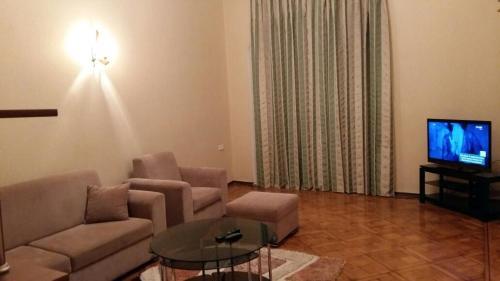 Баку: Apartment on Nizami Street 81