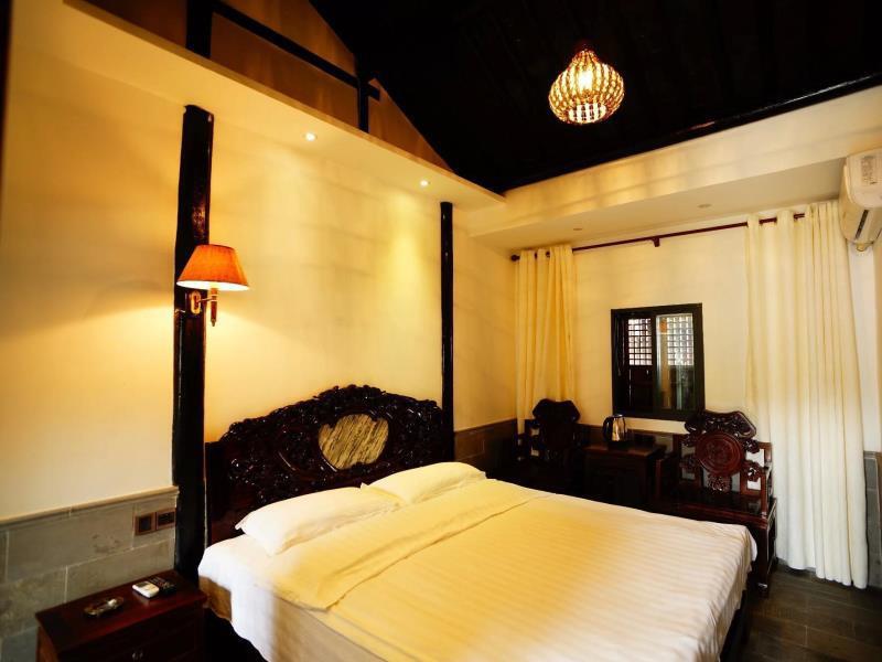 Сучжоу: Zhouzhuang Zhenfeng Riverside Courtyard Hostel