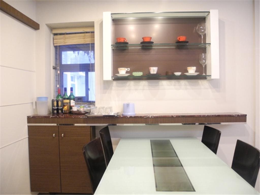 Шэньчжэнь: Shenzhen Leyi Family Apartment