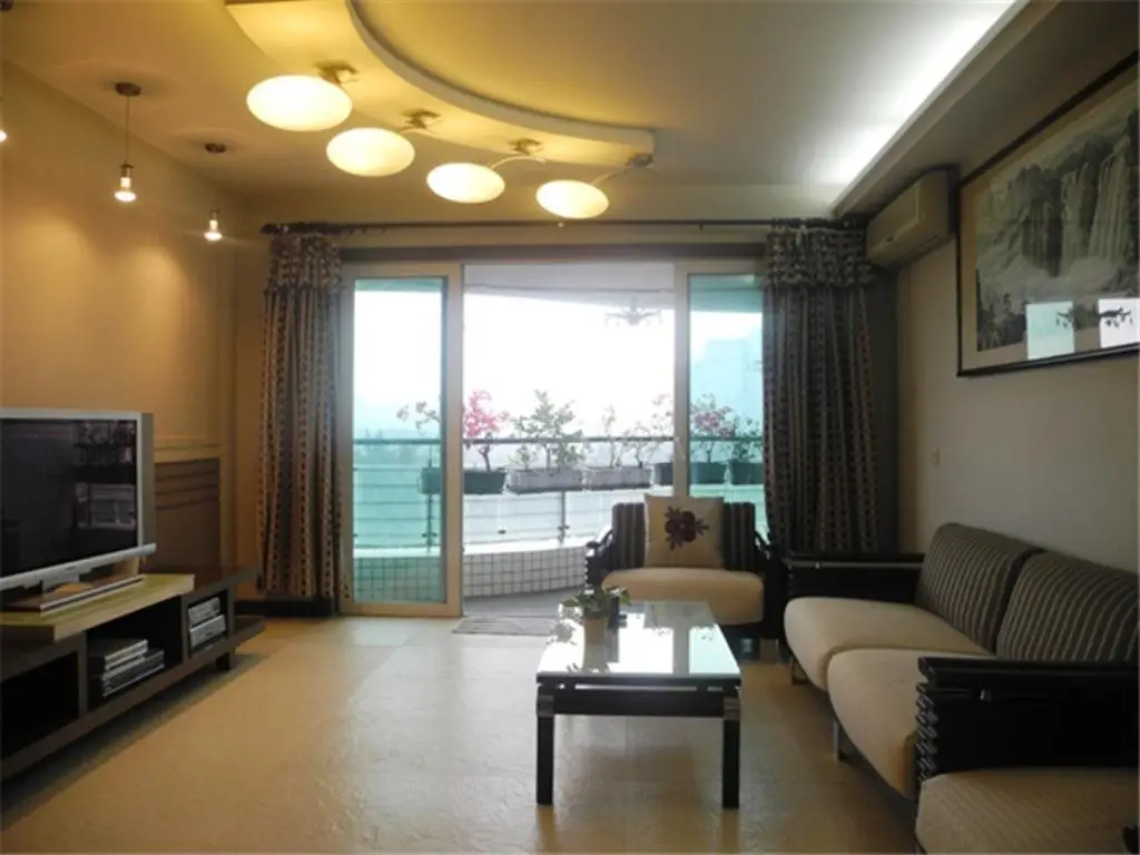 Шэньчжэнь: Shenzhen Leyi Family Apartment