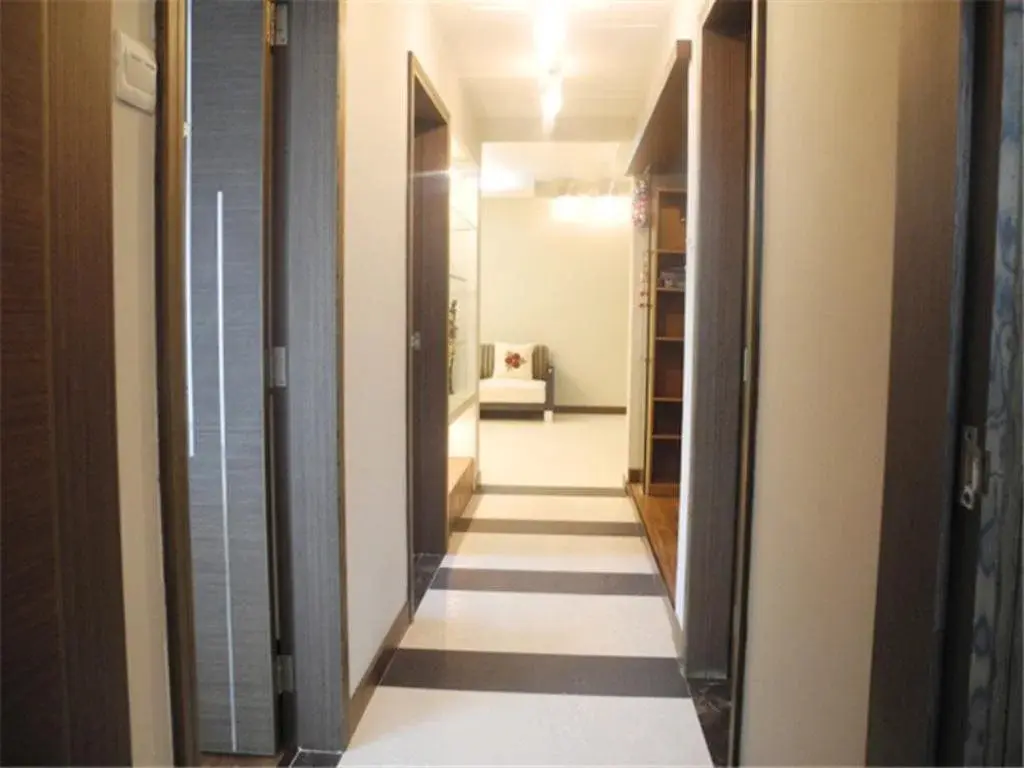 Шэньчжэнь: Shenzhen Leyi Family Apartment