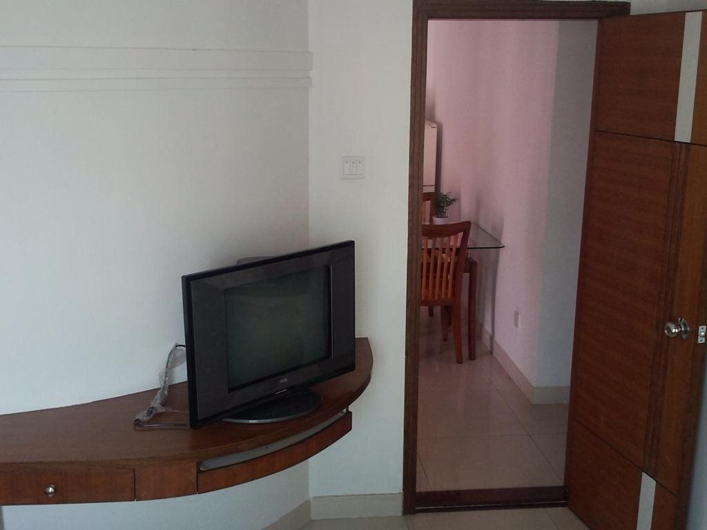 Шэньчжэнь: Shenzhen Leyi Family Apartment
