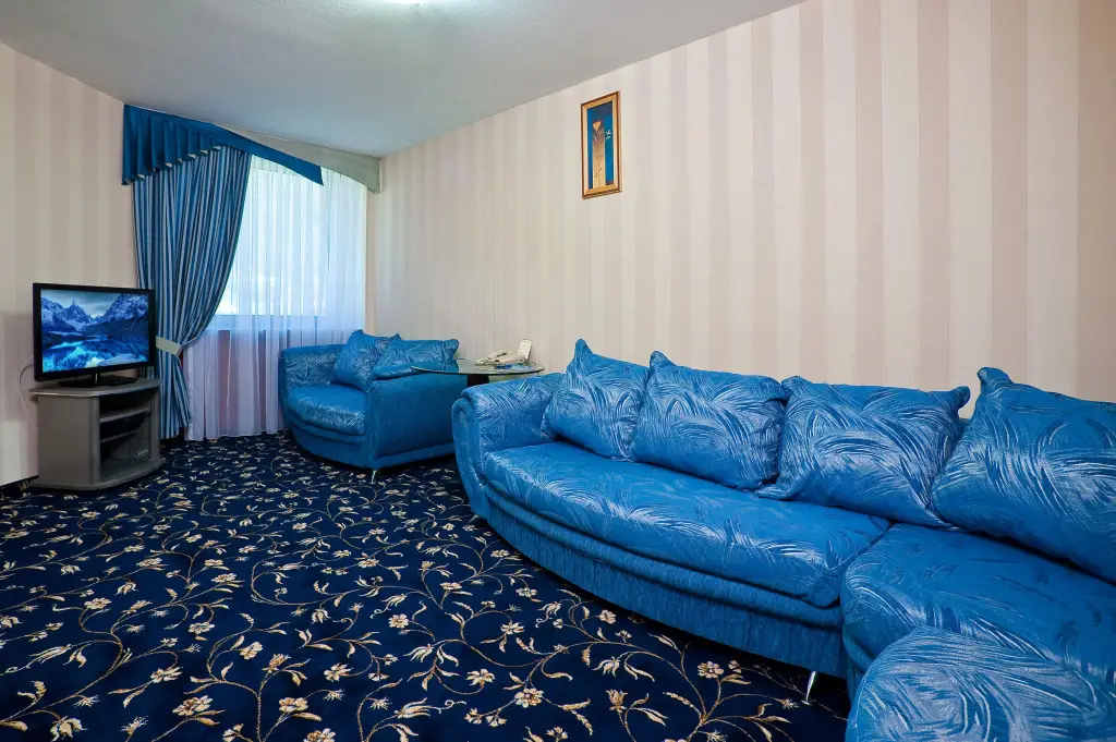 Небуг: Molnija (Tuapse)